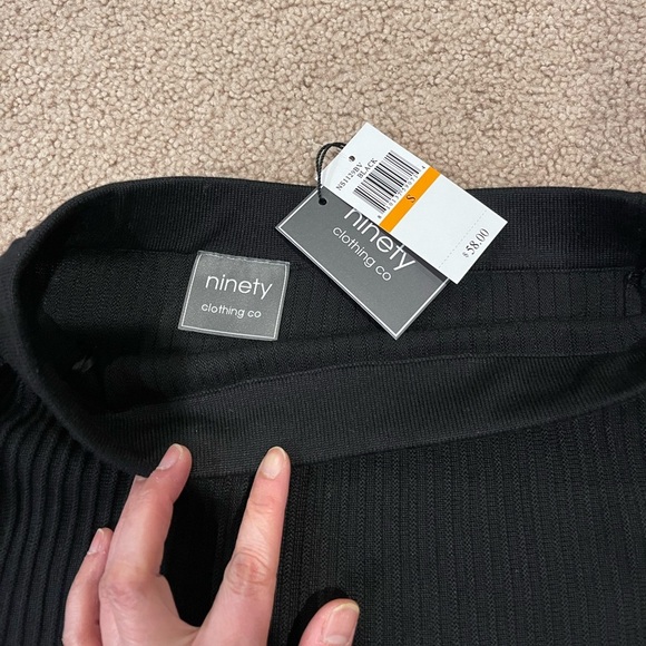 Women's NINETY CLOTHING CO knitted Pleated Maxi Skirt - Picture 2 of 8